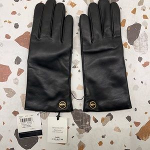 NWT Coach Leather gloves, Small